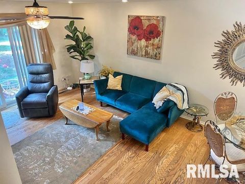 Tiny photo for 3550 DEVILS GLEN Road, Bettendorf, IA 52722 (MLS # QC4267787)