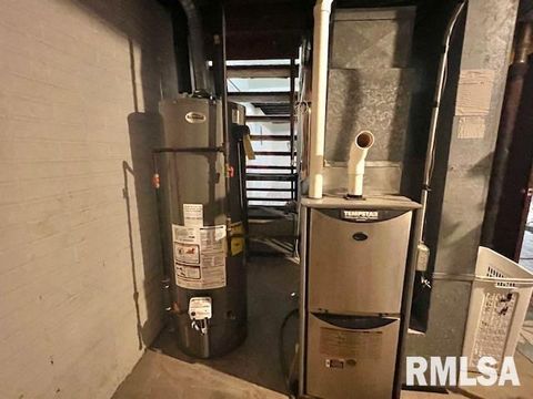 Tiny photo for 3550 DEVILS GLEN Road, Bettendorf, IA 52722 (MLS # QC4267787)