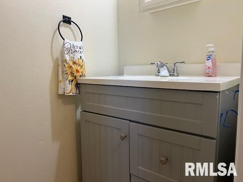 Tiny photo for 3550 DEVILS GLEN Road, Bettendorf, IA 52722 (MLS # QC4267787)