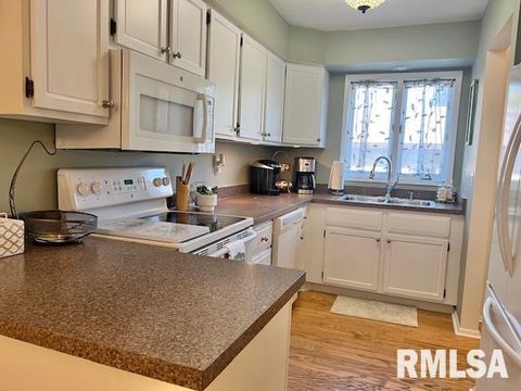 Tiny photo for 3550 DEVILS GLEN Road, Bettendorf, IA 52722 (MLS # QC4267787)