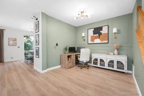 Tiny photo for 2958 Langston Circle #2958, St. Charles, IL 60175 (MLS # 12568930)