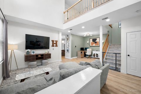 Tiny photo for 2958 Langston Circle #2958, St. Charles, IL 60175 (MLS # 12568930)