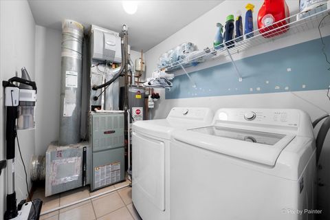 Tiny photo for 2958 Langston Circle #2958, St. Charles, IL 60175 (MLS # 12568930)