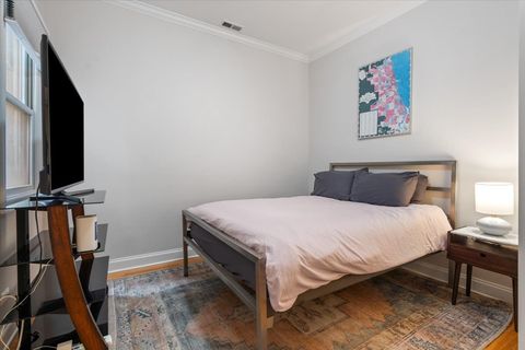 Tiny photo for 3058 N Lincoln Avenue #3, Chicago, IL 60657 (MLS # 12618752)