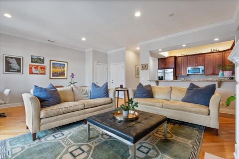 Tiny photo for 3058 N Lincoln Avenue #3, Chicago, IL 60657 (MLS # 12618752)