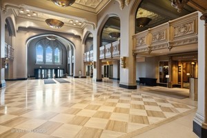680 N Lake Shore Drive 506