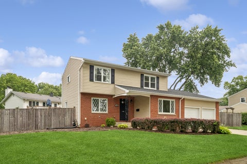 Tiny photo for 1050 E KITSON Drive, Palatine, IL 60074 (MLS # 12724873)