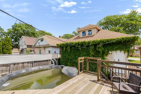 Tiny photo for 10708 S Avenue E, Chicago, IL 60617 (MLS # 12689063)