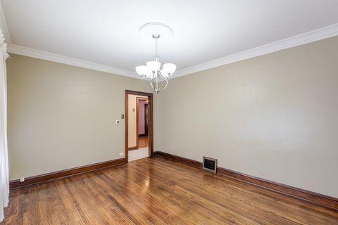 Tiny photo for 10708 S Avenue E, Chicago, IL 60617 (MLS # 12689063)