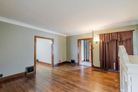 Tiny photo for 10708 S Avenue E, Chicago, IL 60617 (MLS # 12689063)