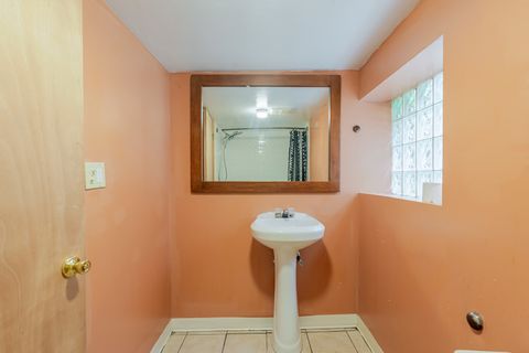 Tiny photo for 10708 S Avenue E, Chicago, IL 60617 (MLS # 12689063)