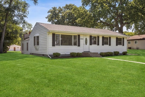 Tiny photo for 25012 S Fryer Street, Channahon, IL 60410 (MLS # 12700882)