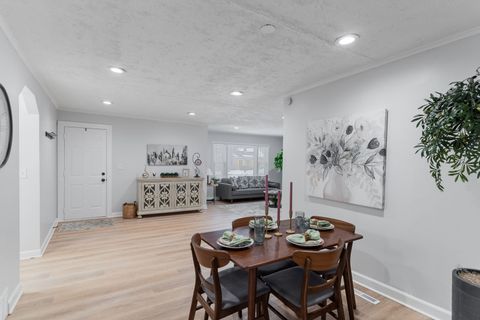 Tiny photo for 26347 W Shannon Avenue, Antioch, IL 60002 (MLS # 12529489)