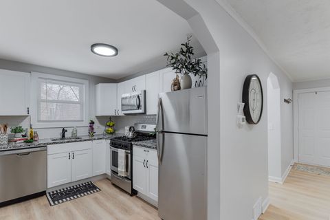 Tiny photo for 26347 W Shannon Avenue, Antioch, IL 60002 (MLS # 12529489)