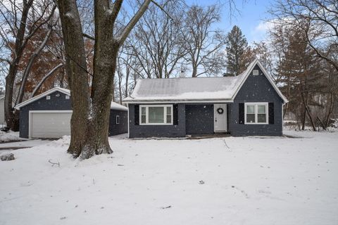 Tiny photo for 26347 W Shannon Avenue, Antioch, IL 60002 (MLS # 12529489)