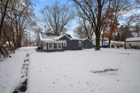 Tiny photo for 26347 W Shannon Avenue, Antioch, IL 60002 (MLS # 12529489)