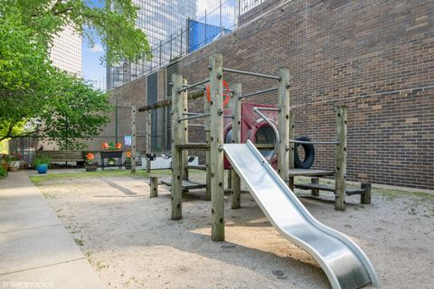 Tiny photo for 5455 N Sheridan Road #2403, Chicago, IL 60640 (MLS # 12530748)