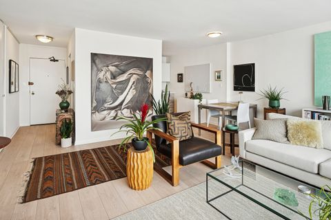 Tiny photo for 5455 N Sheridan Road #2403, Chicago, IL 60640 (MLS # 12530748)