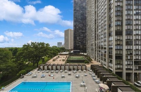 Tiny photo for 5455 N Sheridan Road #2403, Chicago, IL 60640 (MLS # 12530748)