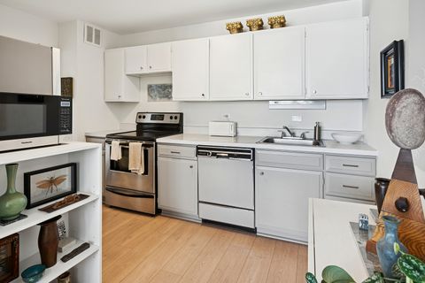 Tiny photo for 5455 N Sheridan Road #2403, Chicago, IL 60640 (MLS # 12530748)