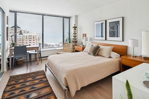 Tiny photo for 5455 N Sheridan Road #2403, Chicago, IL 60640 (MLS # 12530748)