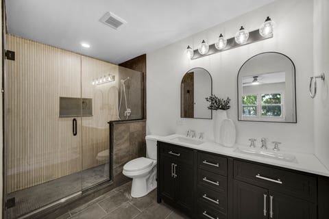 Tiny photo for 966 W Bauer Road, Naperville, IL 60563 (MLS # 12728018)