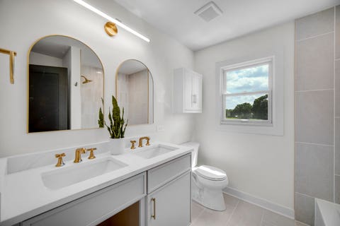 Tiny photo for 966 W Bauer Road, Naperville, IL 60563 (MLS # 12728018)