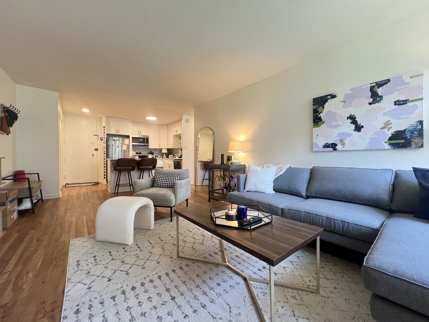 1340 N Dearborn Street 7B