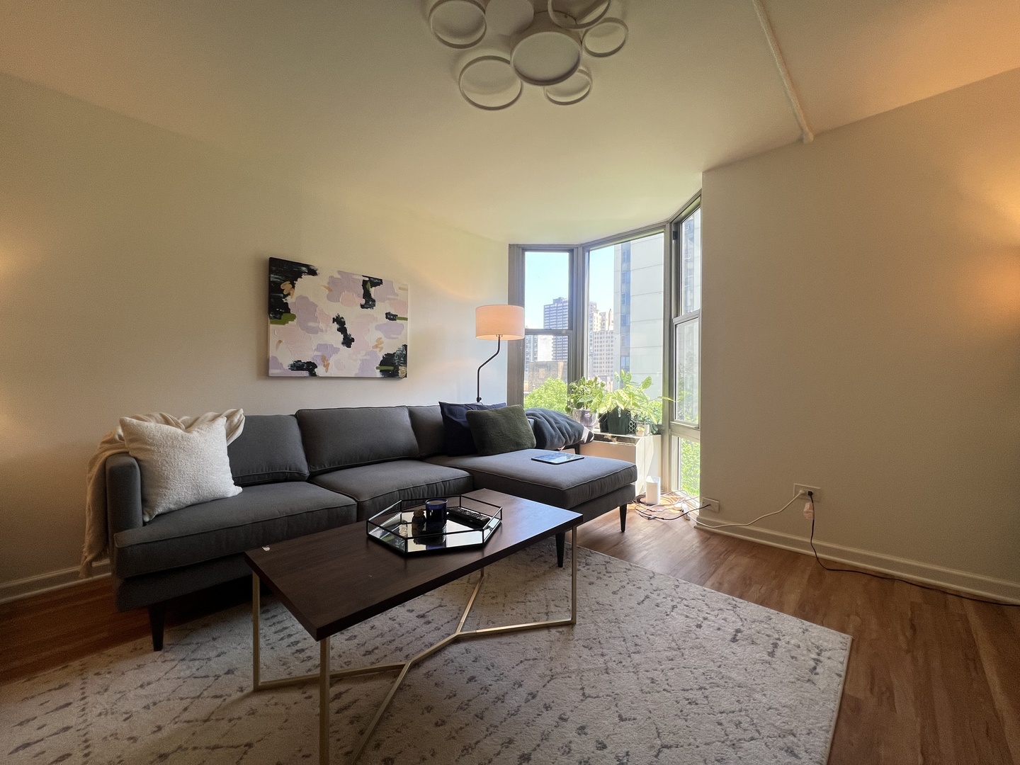 1340 N Dearborn Street 7B