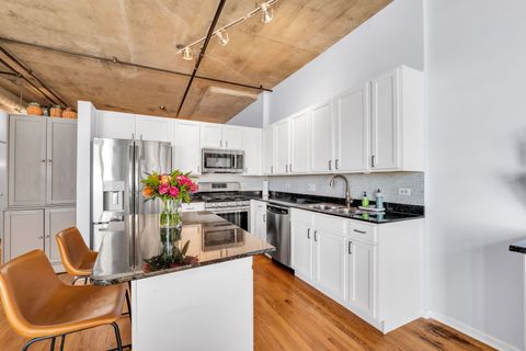 Tiny photo for 933 W Van Buren Street #326, Chicago, IL 60607 (MLS # 12488973)