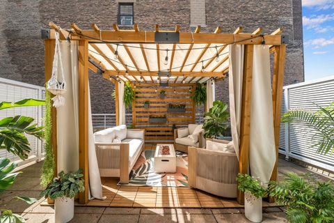 Tiny photo for 933 W Van Buren Street #326, Chicago, IL 60607 (MLS # 12488973)