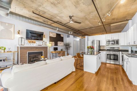Tiny photo for 933 W Van Buren Street #326, Chicago, IL 60607 (MLS # 12488973)