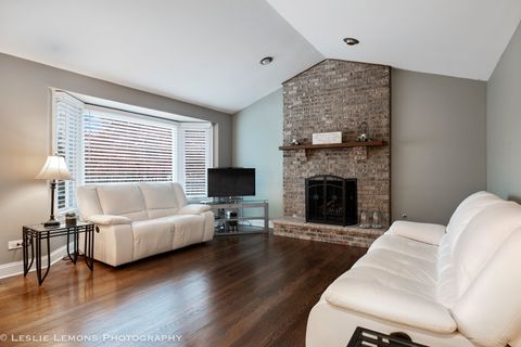 Tiny photo for 11610 Glenview Drive, Orland Park, IL 60467 (MLS # 12521778)