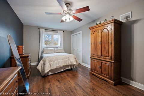 Tiny photo for 11610 Glenview Drive, Orland Park, IL 60467 (MLS # 12521778)