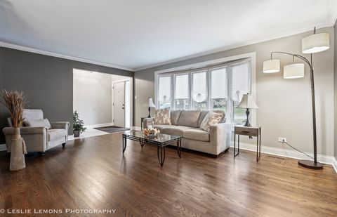 Tiny photo for 11610 Glenview Drive, Orland Park, IL 60467 (MLS # 12521778)