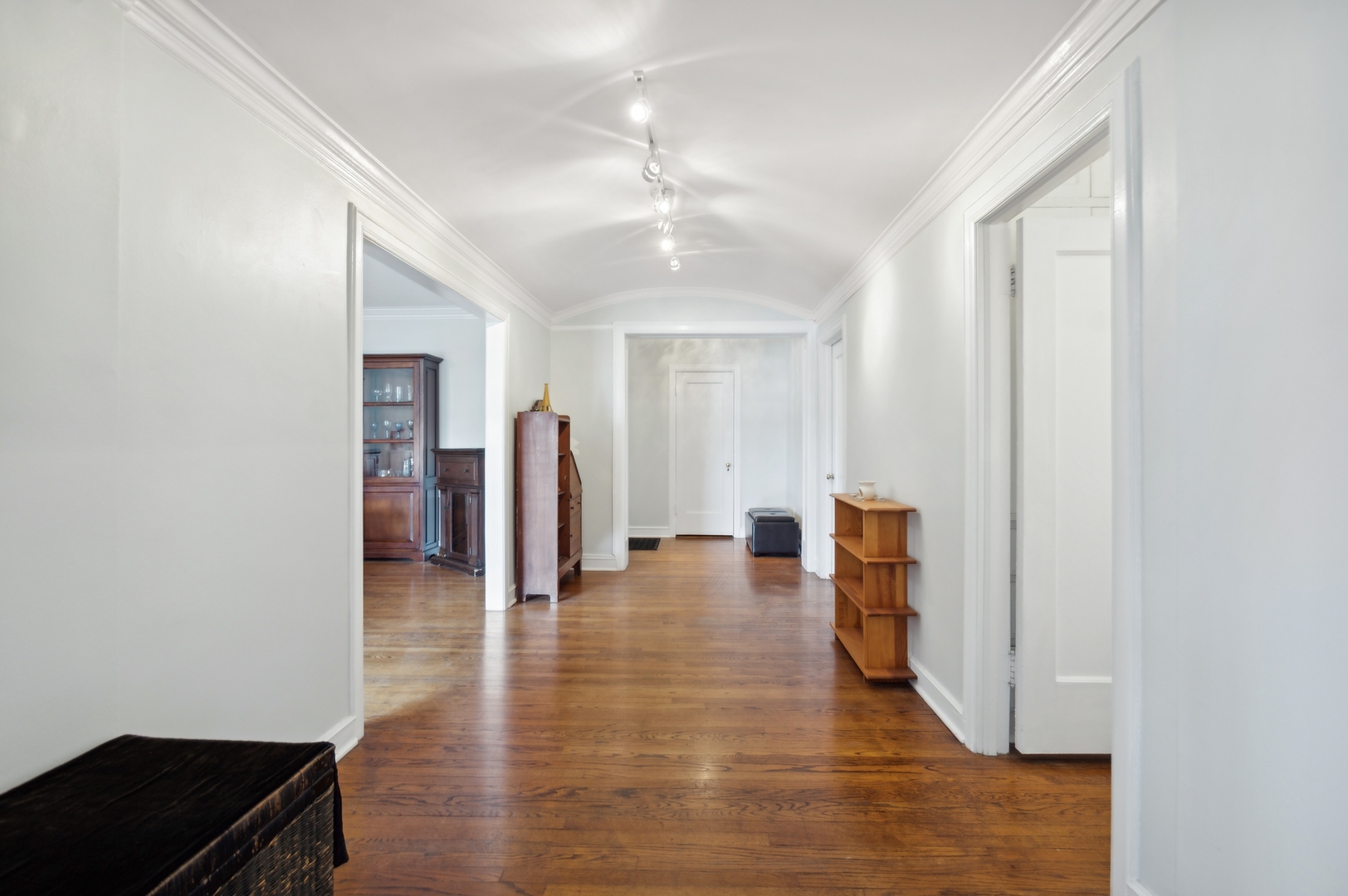 415 W ALDINE Avenue 9C