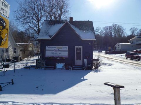 398 W 3rd, Dallas City, IL 62330 - #: 12556582