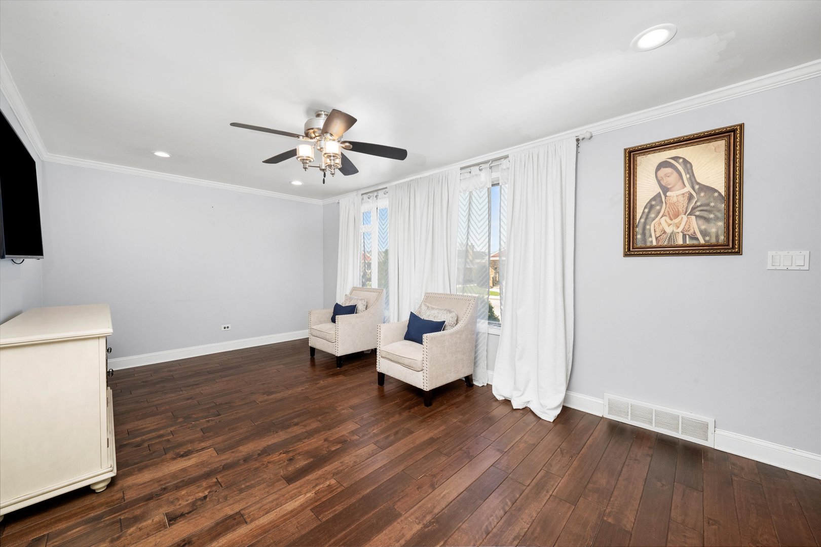4223 W 82nd Street