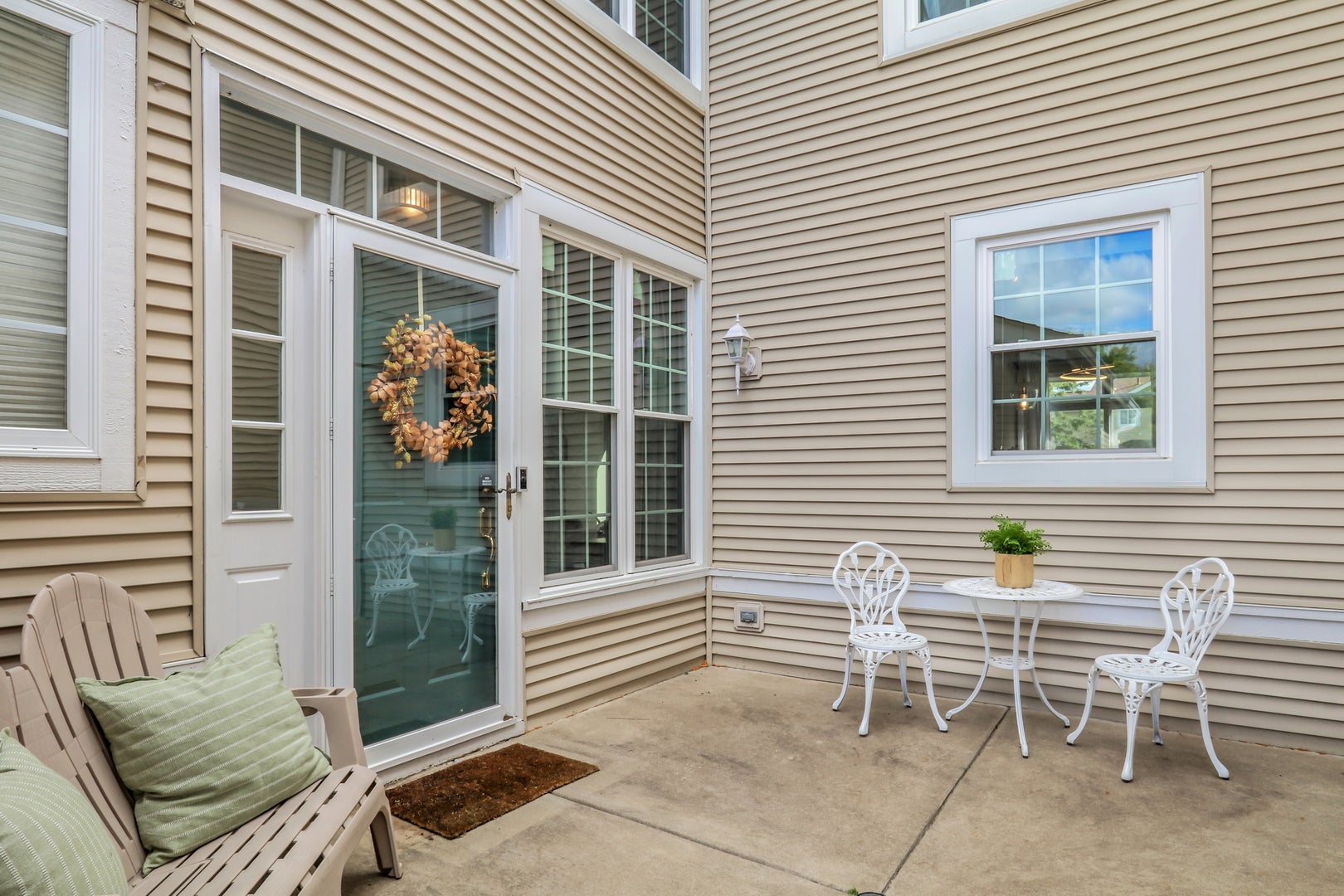 2287 W Bentley Lane
