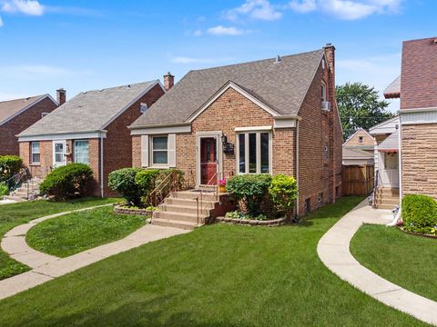 Tiny photo for 11336 S Avenue G, Chicago, IL 60617 (MLS # 12692766)