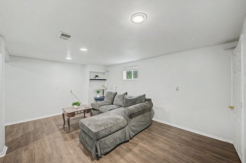 Tiny photo for 11336 S Avenue G, Chicago, IL 60617 (MLS # 12692766)