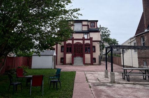 Photo of 1631 N Monticello Avenue, Chicago, IL 60647 (MLS # 12652781)