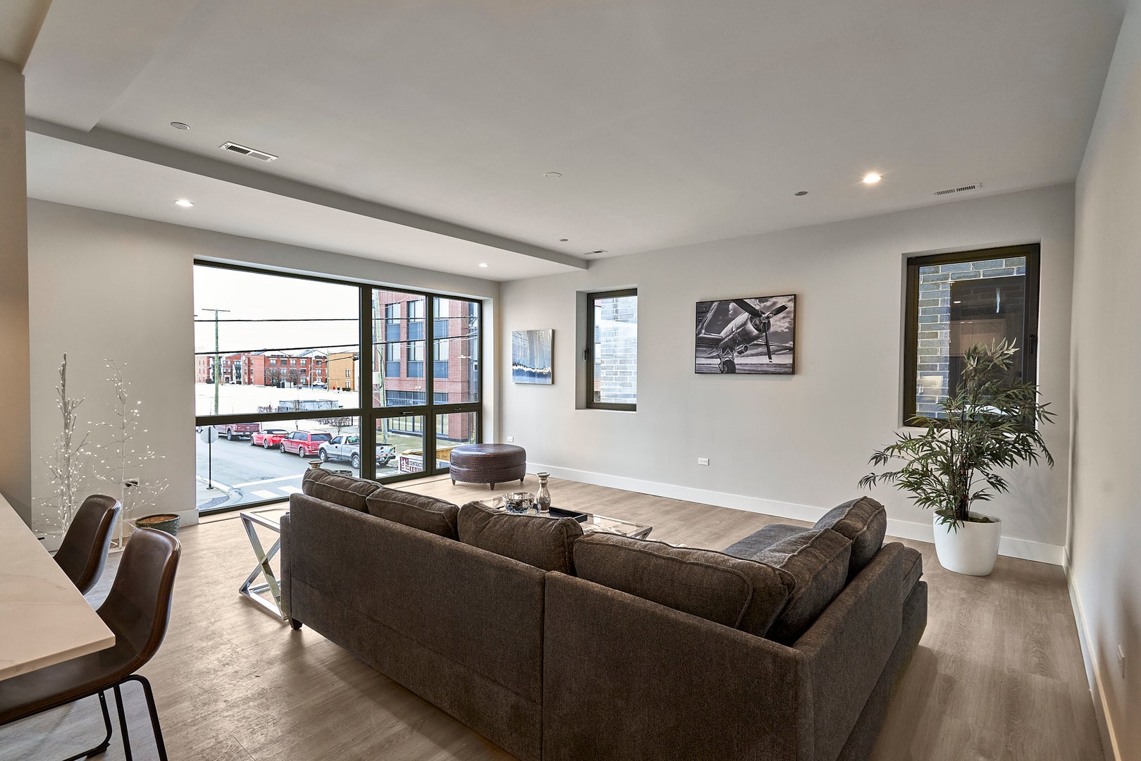 451 E Pershing Avenue 305