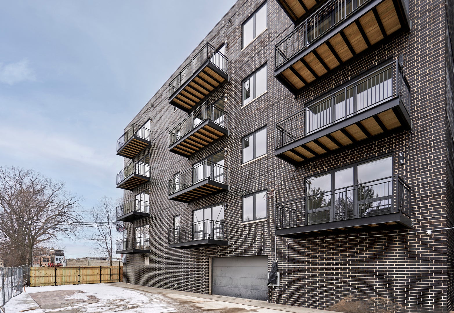 451 E Pershing Avenue 305