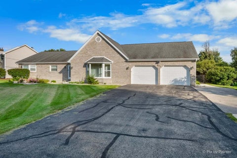 Tiny photo for 537 Erma Drive, Lake Holiday, IL 60552 (MLS # 12744717)