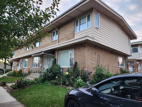 Tiny photo for 7638 Knox Avenue, Skokie, IL 60076 (MLS # 12491532)