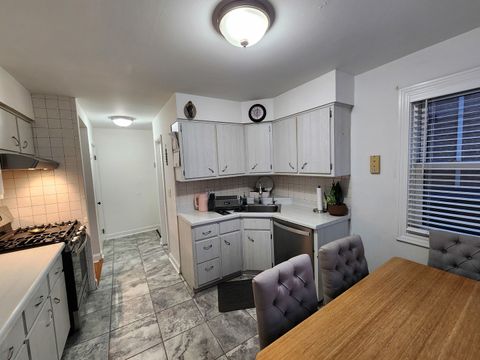 Tiny photo for 7638 Knox Avenue, Skokie, IL 60076 (MLS # 12491532)