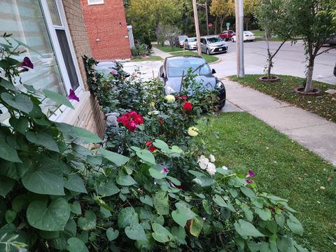 Tiny photo for 7638 Knox Avenue, Skokie, IL 60076 (MLS # 12491532)