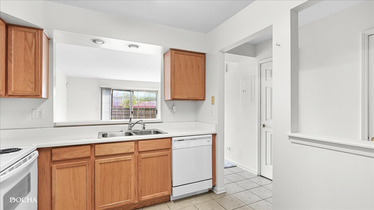412 Lakeview Circle