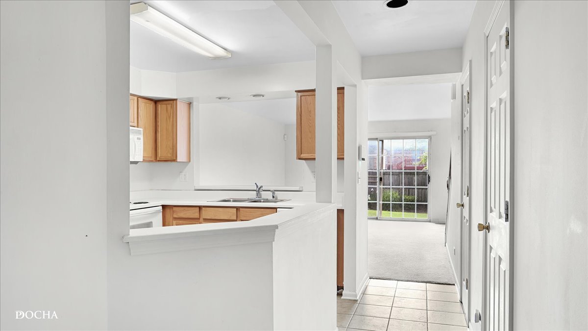 412 Lakeview Circle